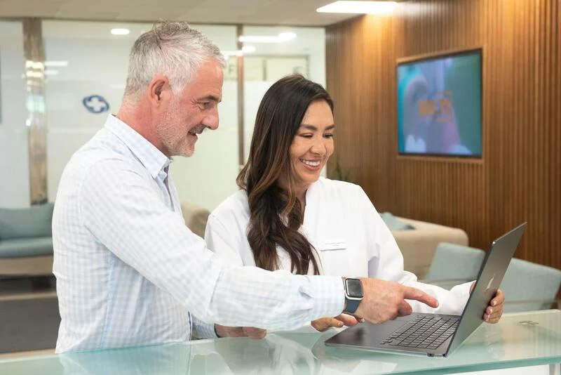 consulta nefrologia mallorca astrid con doctor
